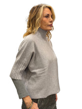 Carica l'immagine nel visualizzatore di Gallery, Maglione
