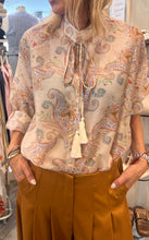 Carica l&#39;immagine nel visualizzatore di Gallery, Camicia
