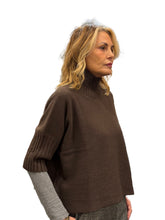 Carica l'immagine nel visualizzatore di Gallery, Maglione
