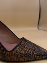 Carica l'immagine nel visualizzatore di Gallery, Decolté
